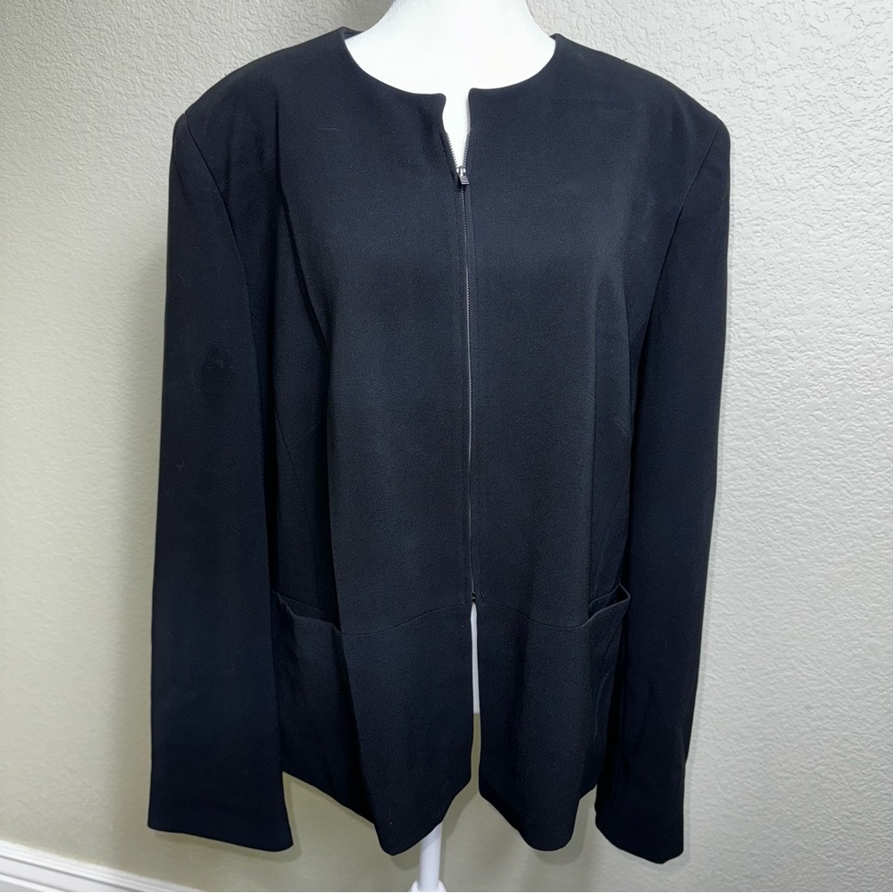 Jones New York Black Zip-Front Blazer Jacket